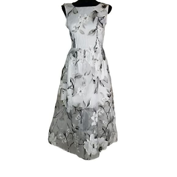 Floral 1/2 Sheer Sleeveless Maxi Long Dress NEW - Picture 4 of 9